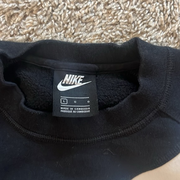 Women’s Nike Cropped Crewneck Pullover Sweatshirt Big Nike Check Womens Sz Large - Picture 2 of 7